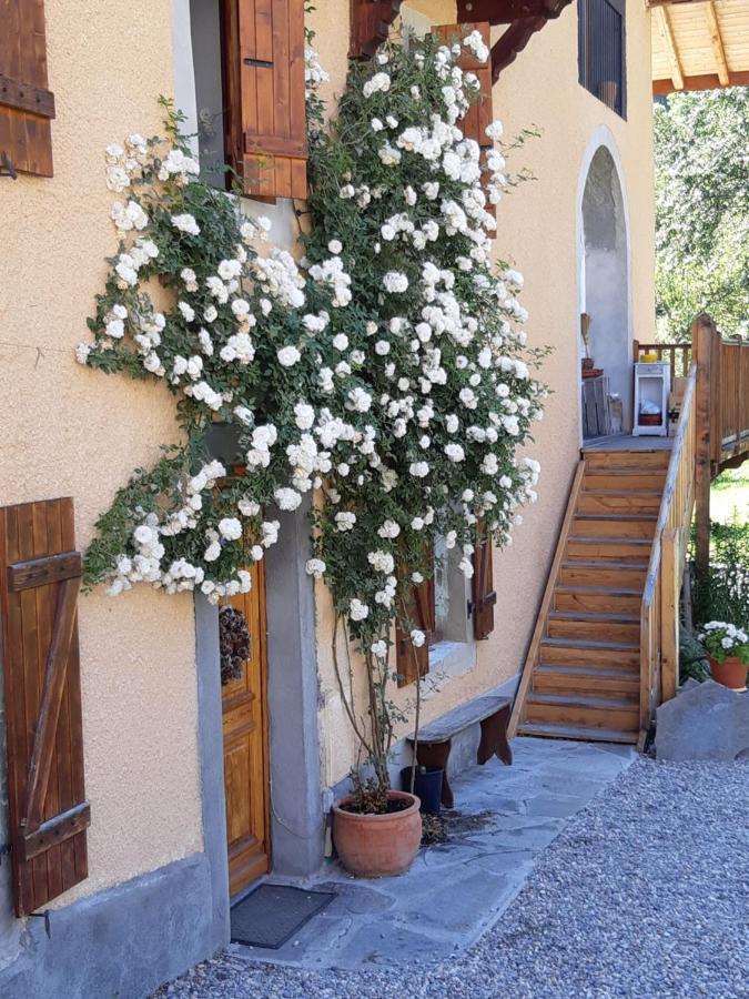 Gite-Auberge De Montvilliers Aime Exterior photo