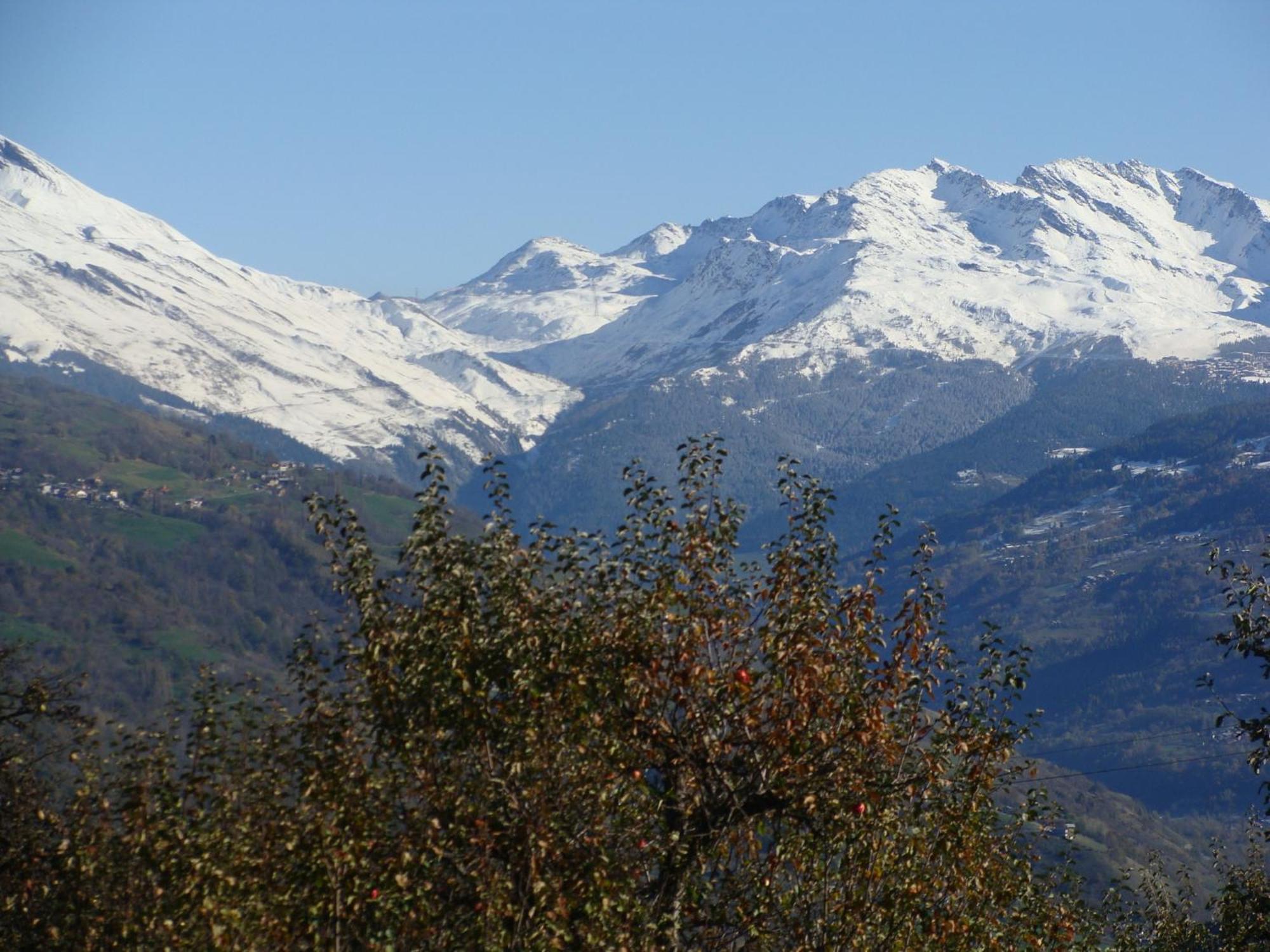 Gite-Auberge De Montvilliers Aime Exterior photo